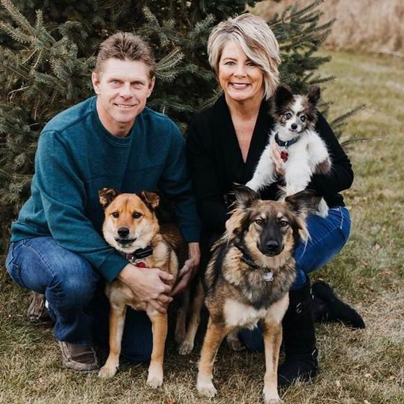 Meet your Posher, Julie - Picture 1 of 1